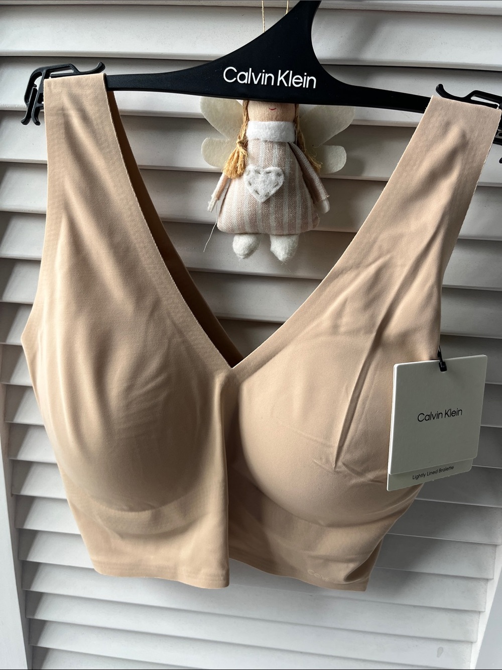 NWT Calvin Klein Underwear Seamless Nude Light-Beige Comfort Bralette size Small